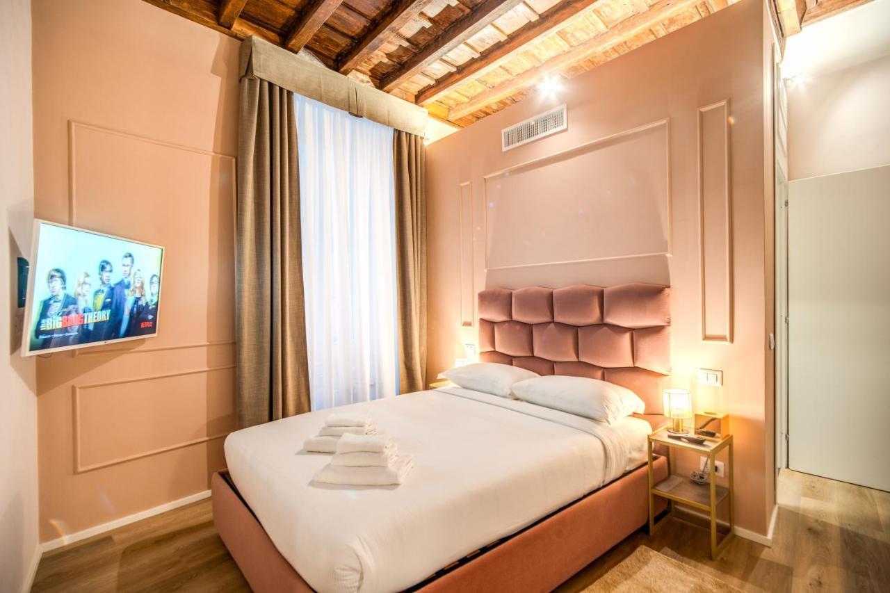 רומא Capranica Private Suites מראה חיצוני תמונה