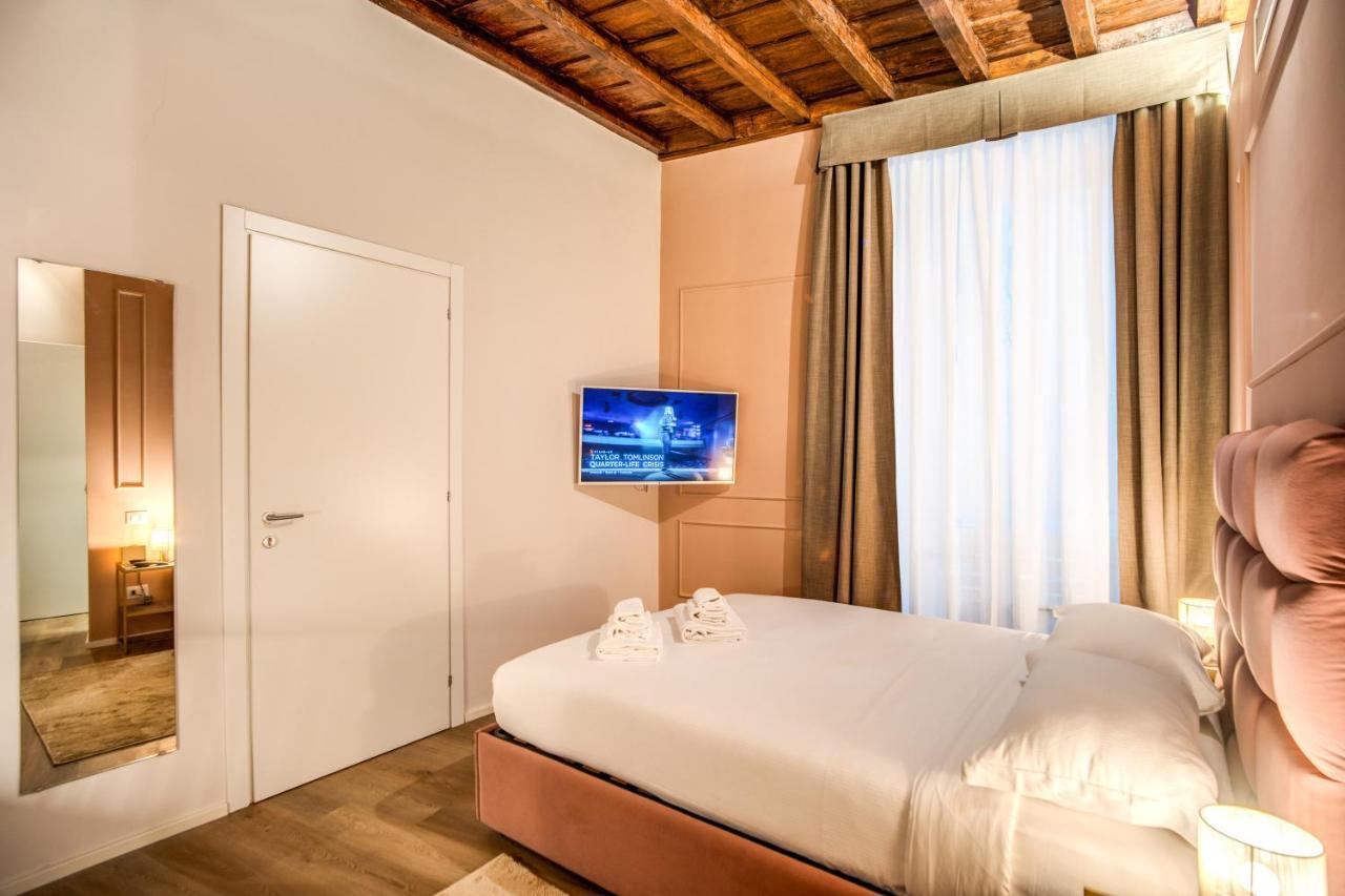 רומא Capranica Private Suites מראה חיצוני תמונה
