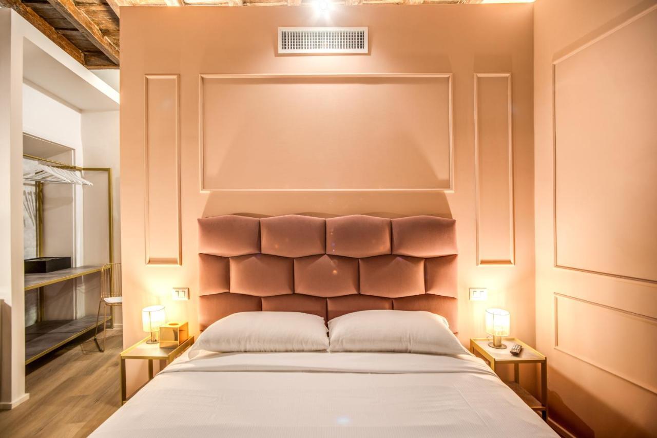 רומא Capranica Private Suites מראה חיצוני תמונה